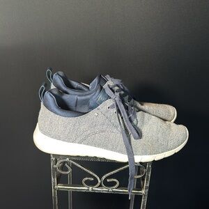 gbx mens blue sneakers